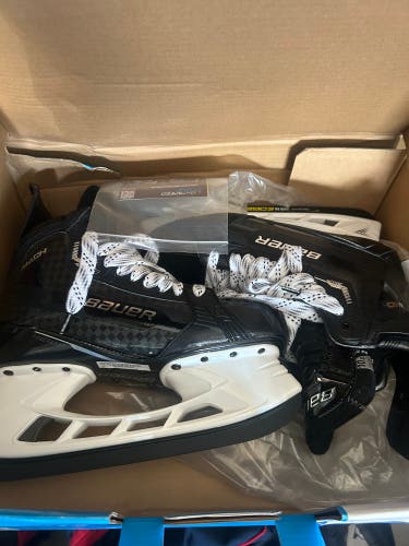New Bauer Supreme Mach Ice Hockey Skates Size 10.5 Fit 2