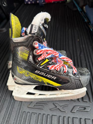 2023 Bauer Vapor X4 Hockey Skates 11.5 (Used)