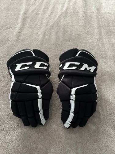 CCM Vector Pro Gloves 14" (Used)
