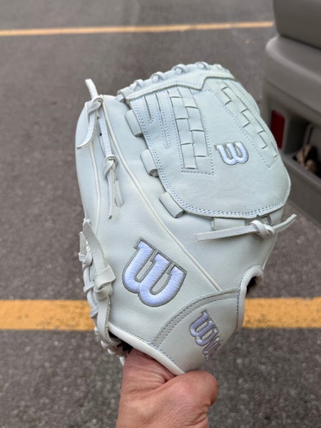 LH Wilson Pitcher's A1000 Softball Glove 12.5" (New)