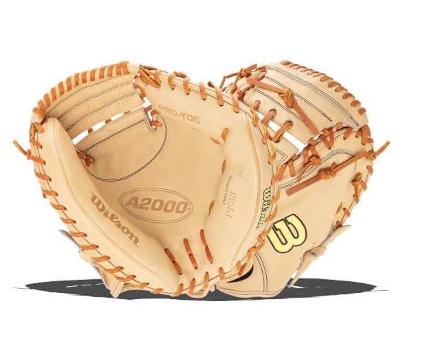 2025 Wilson Catcher's RH A2000 Baseball Glove 33" RH Throw Model# WBW104127