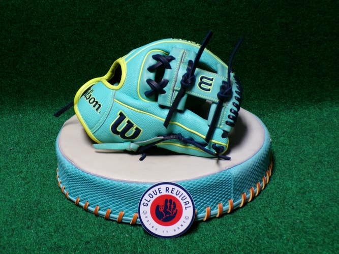 Infield RH Wilson A2000 Baseball Glove 11.5" (Used)