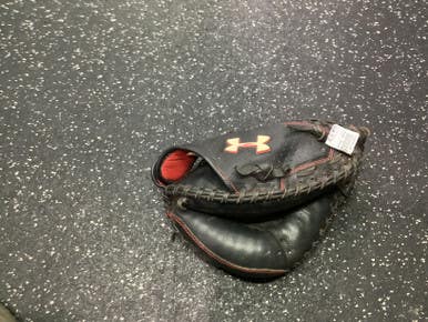 Used Under Armour CATCHERS GLOVE YOUTH BB/SB Catchers RH Throw Black 31" 10743-S000483469