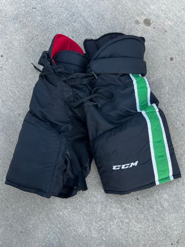 Men's Senior Medium CCM HP45 Hockey Pants Pro Stock (Used)