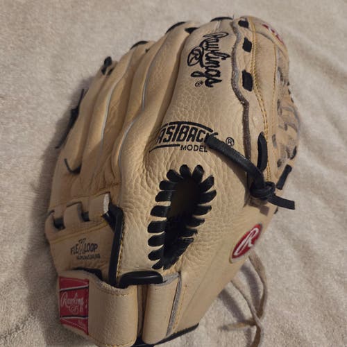 Rawlings RH Infield/Outfield/Pitchers Fastback Model Baseball Glove 12" Excellent Condition