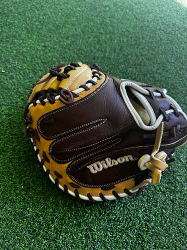 Wilson RH Catcher's A1000 Baseball Glove 31" (New)