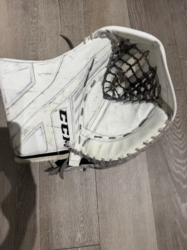 CCM Axis Glove Pro Stock