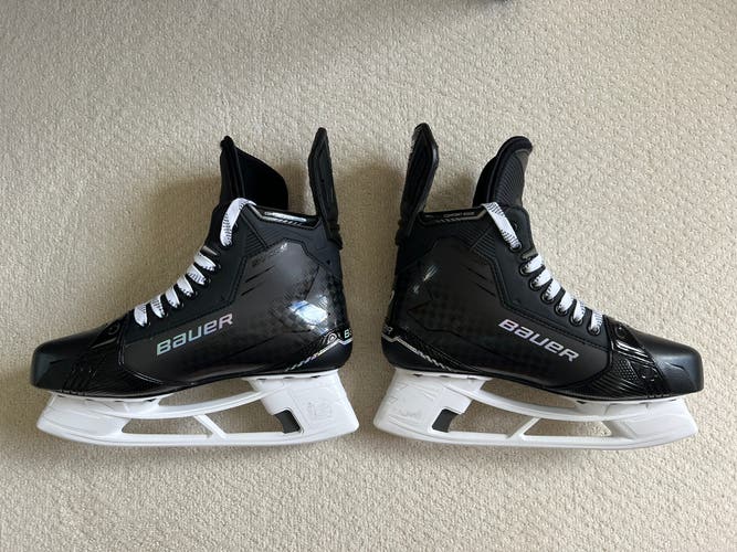 2024 Bauer Supreme Shadow Hockey Skates Regular Width Pro Stock 8 (New)