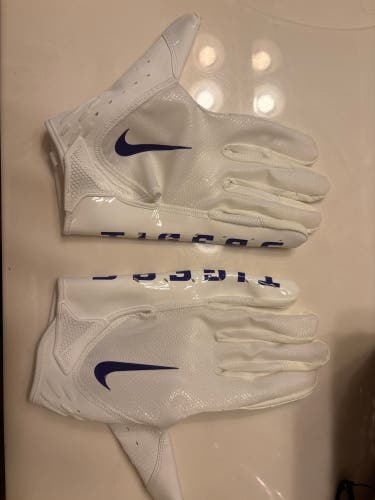 White Adult Nike Vapor fly Gloves (New)