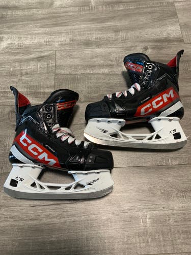CCM JetSpeed Control Hockey Skates Regular Width Size 4.5 (Used)