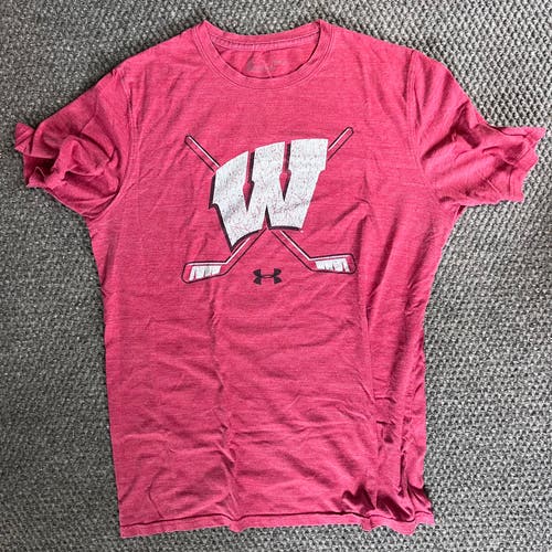 Wisconsin Hockey Red Medium Men's Under Armour Shirt (Used)