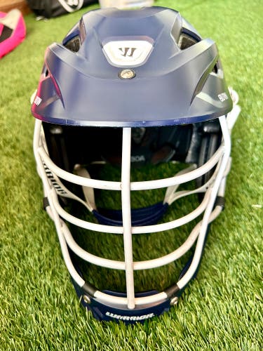 Warrior Burn Helmet (Barely Used) SIZE MEDIUM