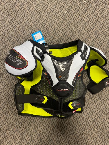 Small Junior Bauer Vapor Flypro Shoulder Pads (New)