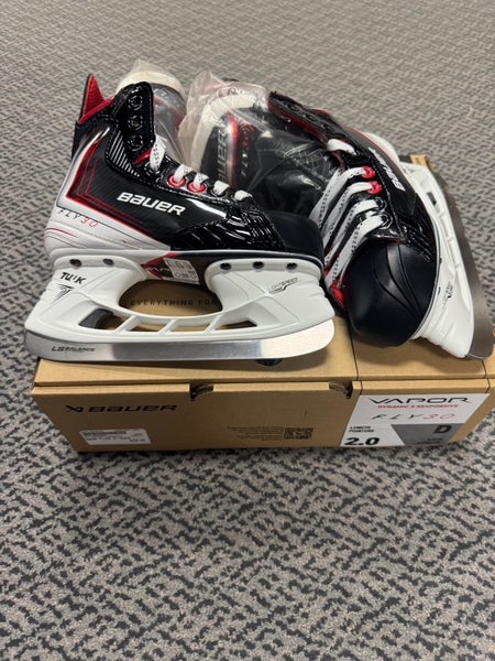 Bauer Vapor Fly30 Hockey Skates Regular Width Size 2 (New)