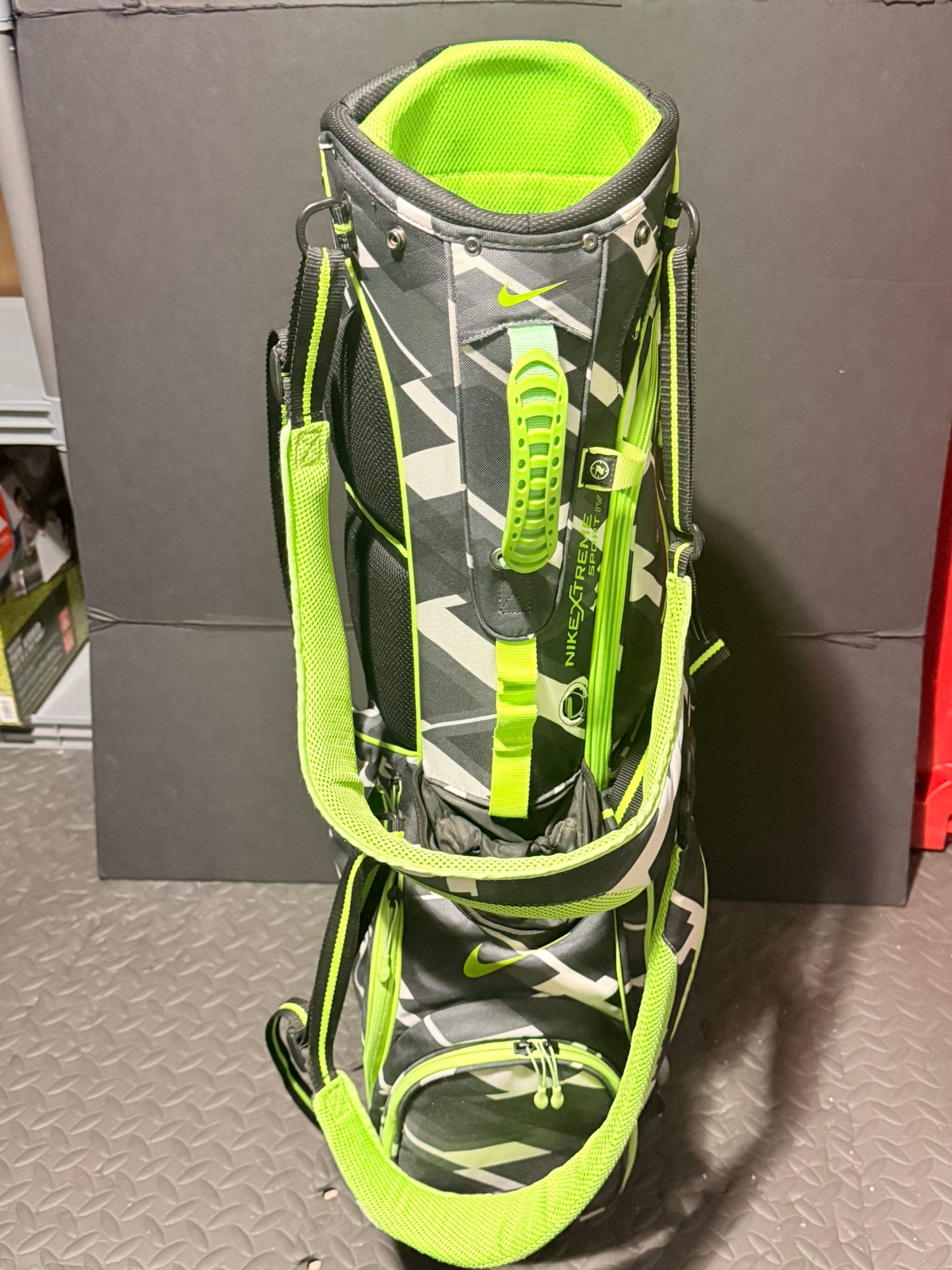 Men's Nike Extreme Sport IV Stand Golf Bag (8-way) | SidelineSwap