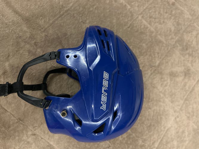 Medium Bauer Re-Akt 95 Helmet (Used)