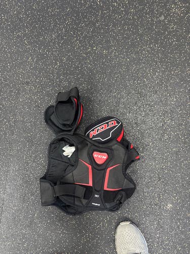 Used CCM RBZ 90 Youth Shoulder Pads MD 11337-S000490147