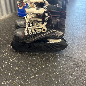 Used Bauer BAUER VAPOR Junior Hockey Skate Junior 04 11337-S000490142