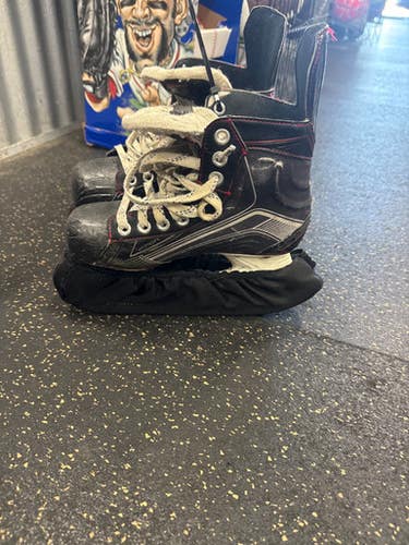 Used Bauer BAUER VAPOR Junior Hockey Skate Junior 04 11337-S000490142