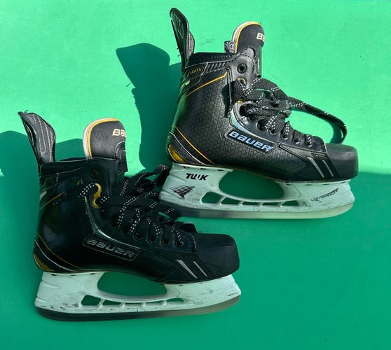 Senior Bauer Supreme TotalOne NXG Hockey Skates | Size 8.5