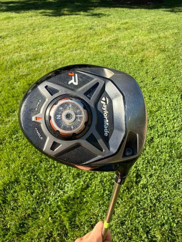 Taylormade R1 Black Driver 10 Bassara 53 Stiff Flex 45.25"