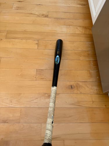 2025 Baum Gold Stock Wood Composite Bat (-3) 30 oz 33" (Used)