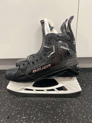 Bauer Supreme Mach Hockey Skates Pro Stock 9 (New)
