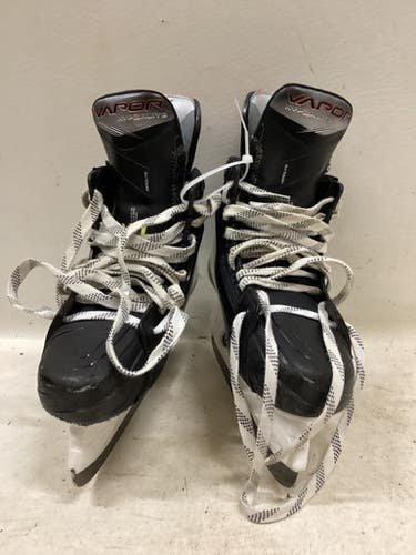 Used Bauer VAPOR HYP2RLITE Junior Hockey Skate Junior 05.5 11725-S000500141