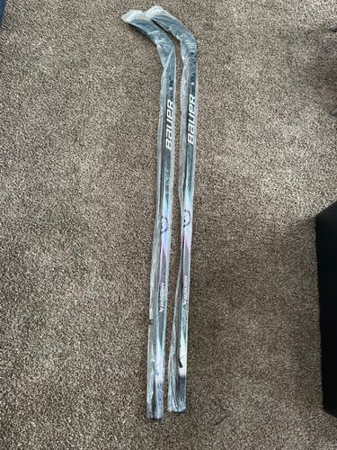*NEW* Bauer Proto2 Hockey Stick (Right - p28)