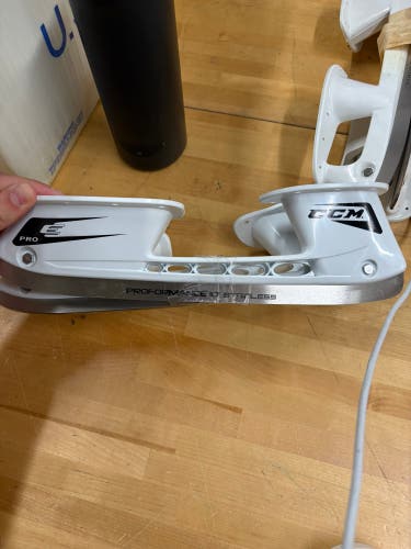 NEW CCM E Pro 304 mm Runners