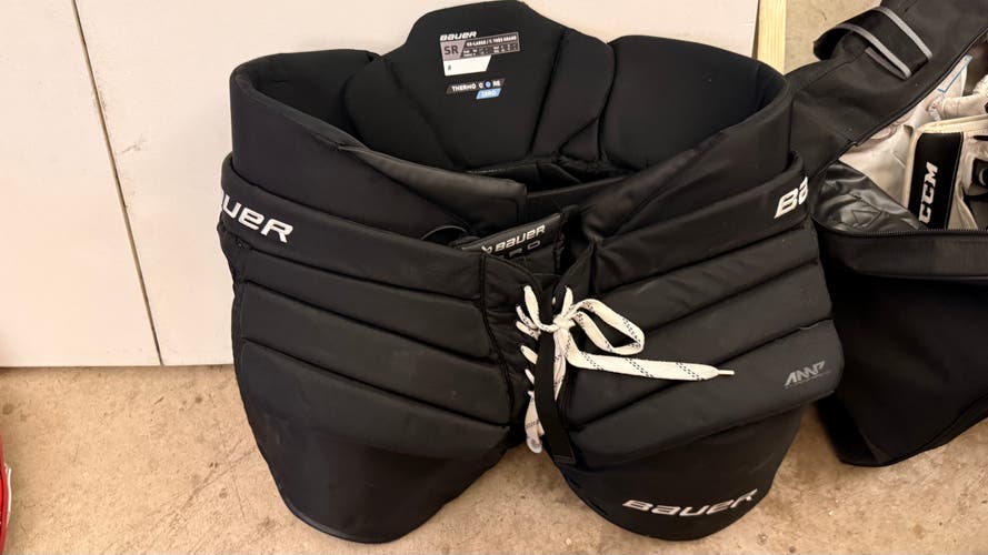Senior XXL Bauer Pro Hockey Goalie Pants Pro Stock (Used)