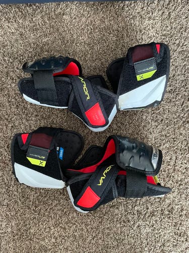 Bauer Vapor Hyperlite Elbow Pads (Medium)