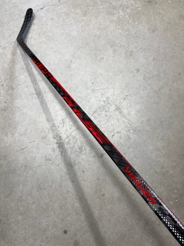 70 Flex Custom P28 Senior Bauer Pulse Right Hand Hockey Stick (New) Pro Stock