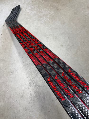 4 PACK 70 Flex Custom P28 Senior Bauer Pulse Right Hand Hockey Stick (New) Pro Stock