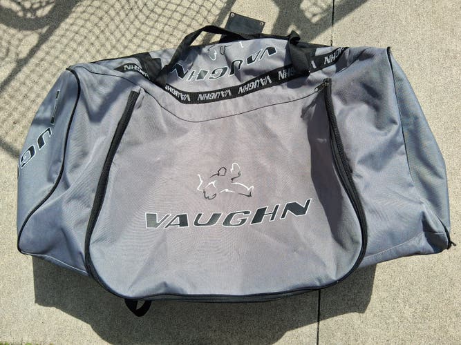 Vaughn wheeled Goalie Bag  42×20×20(Used)