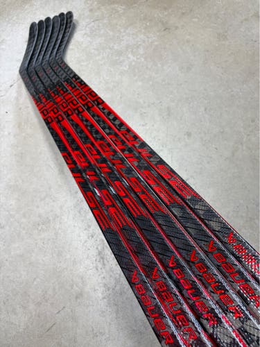 6 PACK 70 Flex Custom P28 Senior Bauer Pulse Right Hand Hockey Stick (New) Pro Stock
