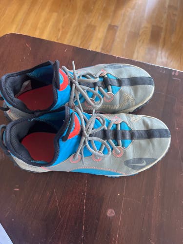 Blue Kid's 5.5Y (Big Kids / Youth) Youth Nike Trout Low Top Turf Cleats (Used)