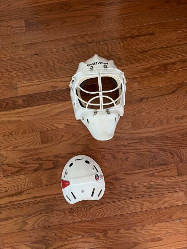 Senior Large Bauer 950 Goalie Mask (Used)