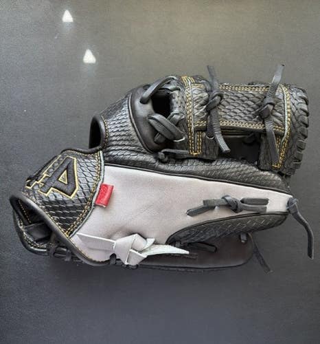 2025 44 Pro RH Infield Pro44 Baseball Glove 11.5" (Used)