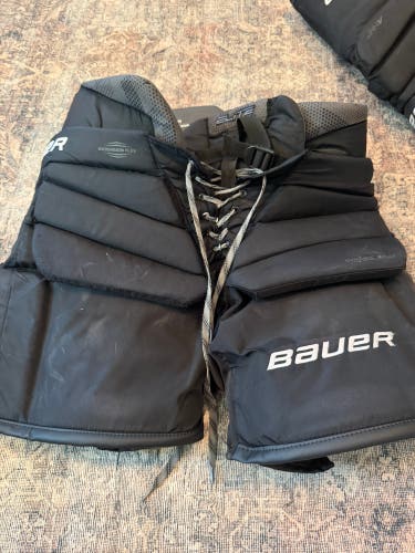 Senior Medium Bauer Elite Hockey Goalie Pants (Used)
