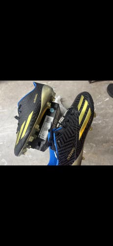 Unisex Size M 12.5 (W 13.5) Cleats (New)
