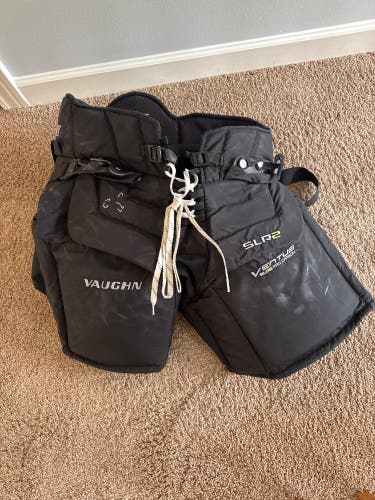Senior XL Vaughn Ventus SLR2 Pro Carbon Hockey Goalie Pants Pro Stock (Used)