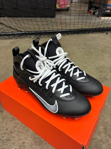 Black Unisex Size M 7.5 (W 8.5) Adult Nike Huarache 9 Elite Mid Mid Top Molded Cleats (New)