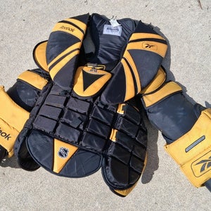 SR Large Koho Reebok AB Goalie Chest Protector (Used)