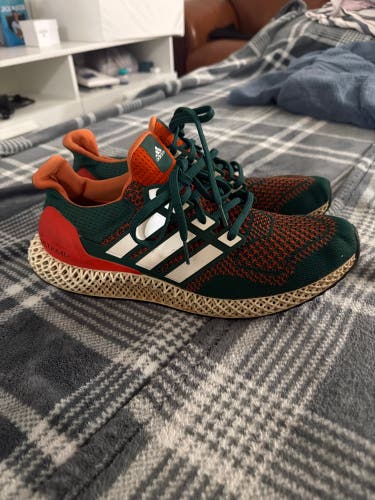 Unisex Size M 12.0 (W 13.0) Adidas Ultraboost Shoes (Used)