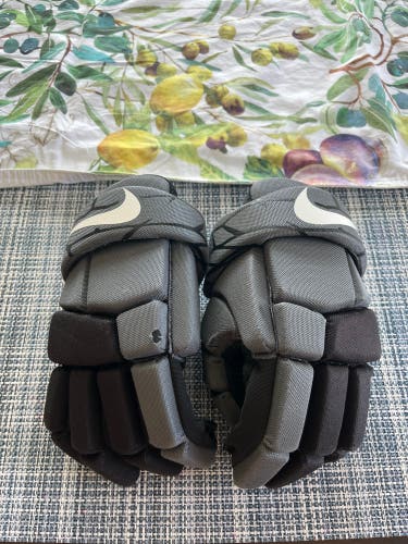 Nike Vapor LT Lacrosse Gloves (Used)