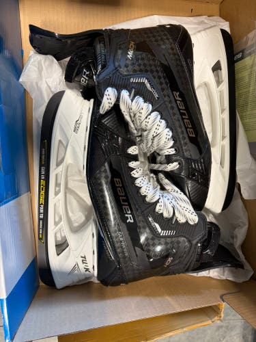 2022 Bauer Supreme Mach Hockey Skates Size 4.5 (New) NO STEEL