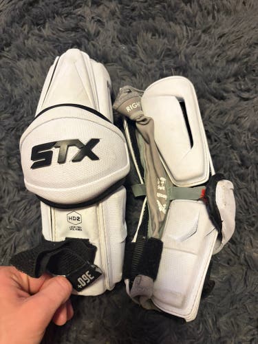 Large Adult STX Stallion 900 Arm Pads (Used)