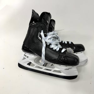 Used Bauer Supreme Mach Skates | Size 9 D | J108