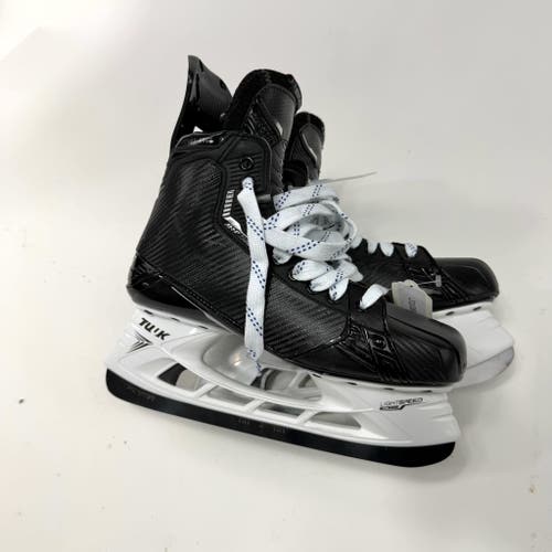 Used Bauer Supreme Mach Skates | Size 9 D | J108